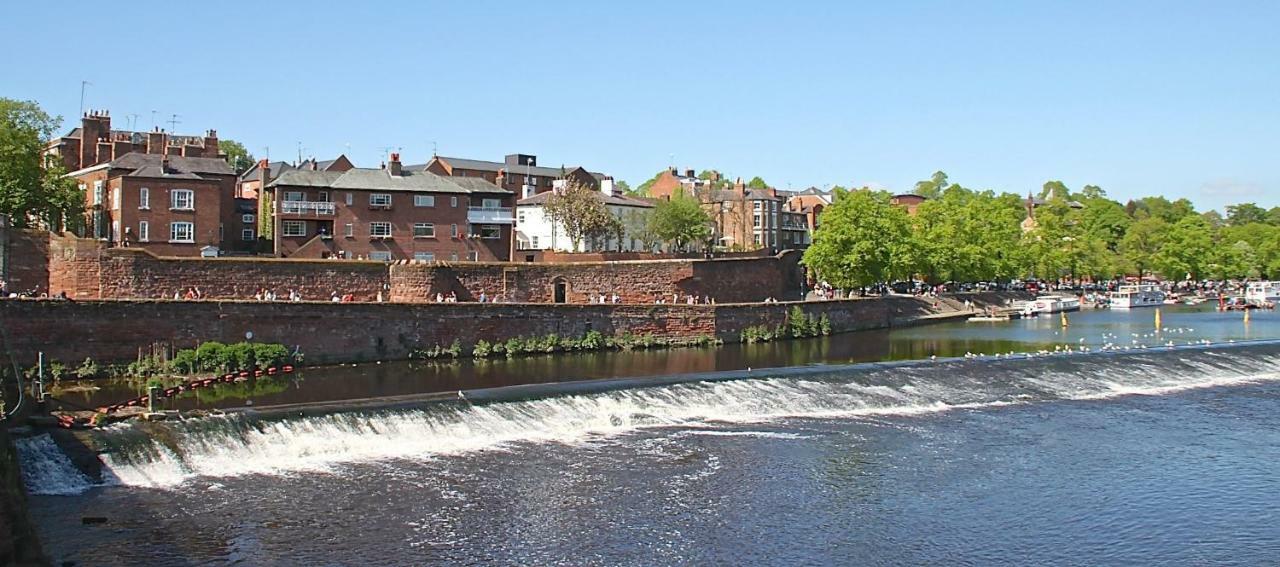 Gamul Place - Quiet City Centre Chester Eksteriør bilde