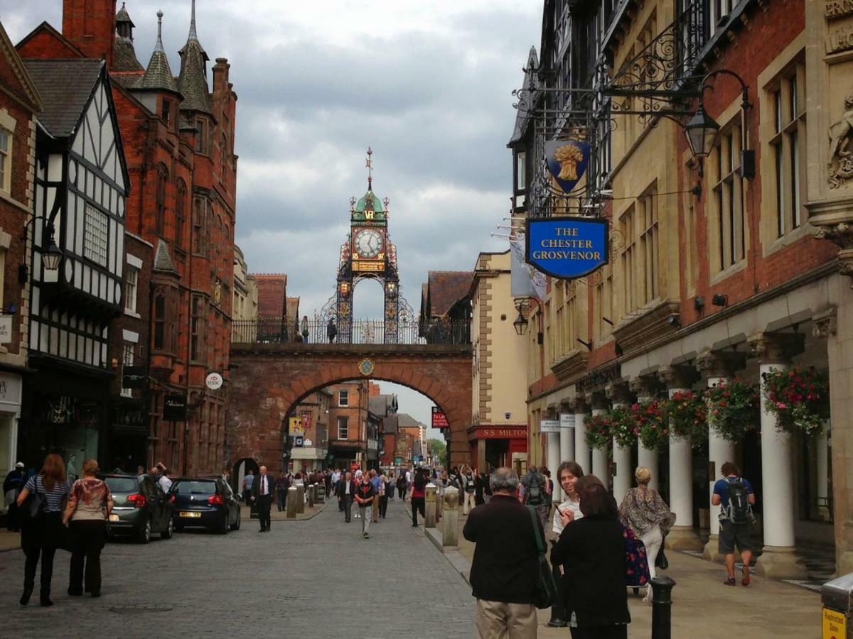 Gamul Place - Quiet City Centre Chester Eksteriør bilde